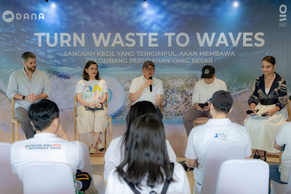 DANA dan KKP Perkuat Komitmen Blue Economy melalui Aksi Bersihkan Pantai