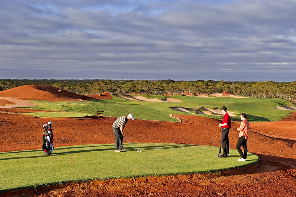 Golf dengan Pemandangan Samudra dan Kanguru Liar, 7 Lapangan Golf Ikonik di Australia Barat