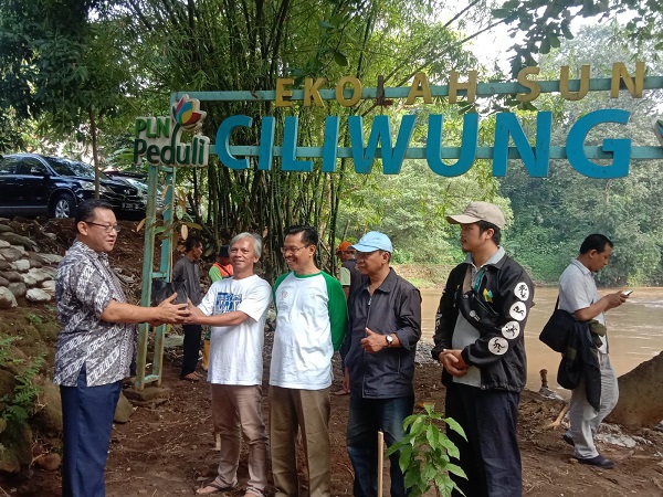 Melalui Gerakan Peduli Lingkungan, LPLH SDA MUI, PJMI & Mat Peci Lakukan Tanam Pohon di DAS Ciliwung