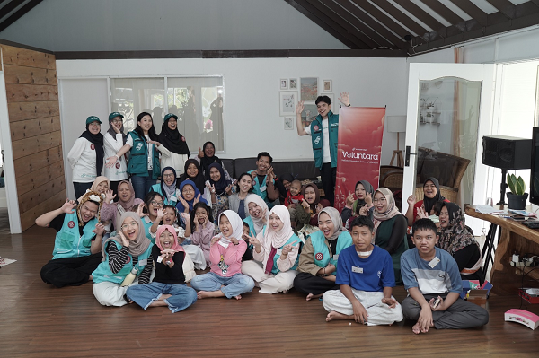Tandai Satu Dekade IBM, Voluntara Hadir di Lombok dan Bandung 