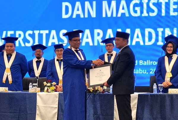 wisuda.jpg