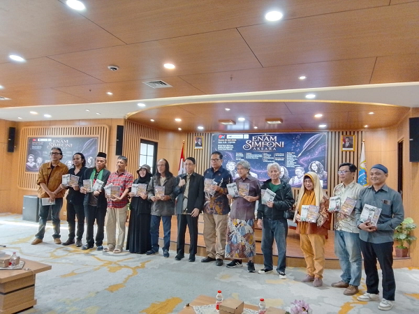 Menggugah Jiwa Jakarta, KLB Luncurkan dan Bedah Buku Enam Simfoni Aksara di PDS HB Jassin
